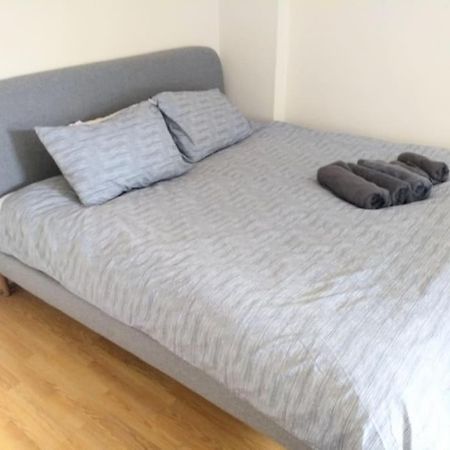 לונדון Self-Contained Private Apartment Unit 1 מראה חיצוני תמונה